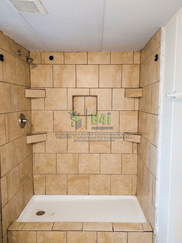 Building Photo - 165 Chapel Hill Cir