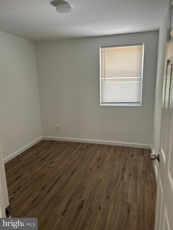 Building Photo - 126 Fronefield Ave