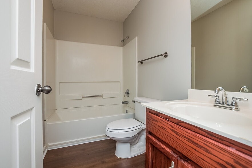 Building Photo - 7722 Pin Cove