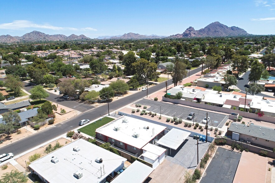 Camelback Mountain - 2821 E Turney Ave