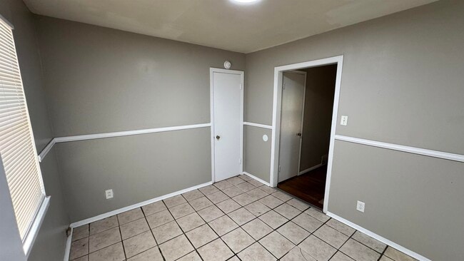 Building Photo - 3056 Arrendale St