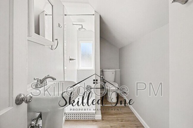 Building Photo - 1100 Glenwood Ave