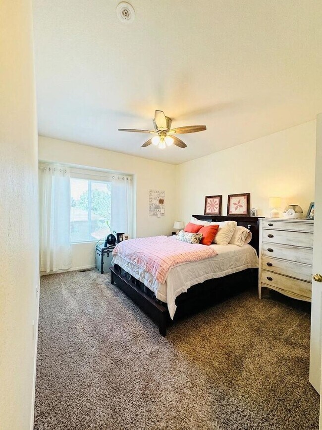 Building Photo - 4545 Wheaton Dr