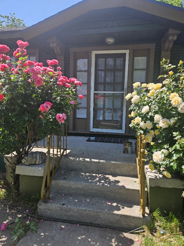 Building Photo - 775 30th St