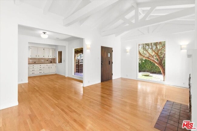 Building Photo - 3707 Edenhurst Ave
