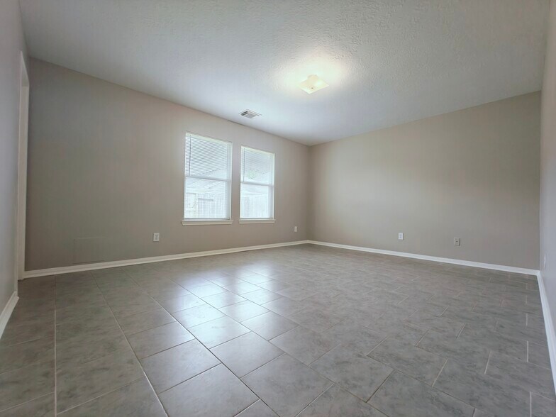 Building Photo - 2506 Teal Run Place Dr