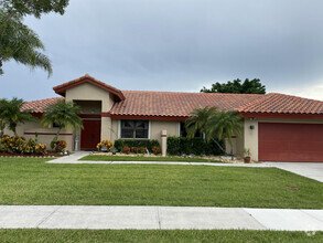Building Photo - 2153 Amesbury Cir