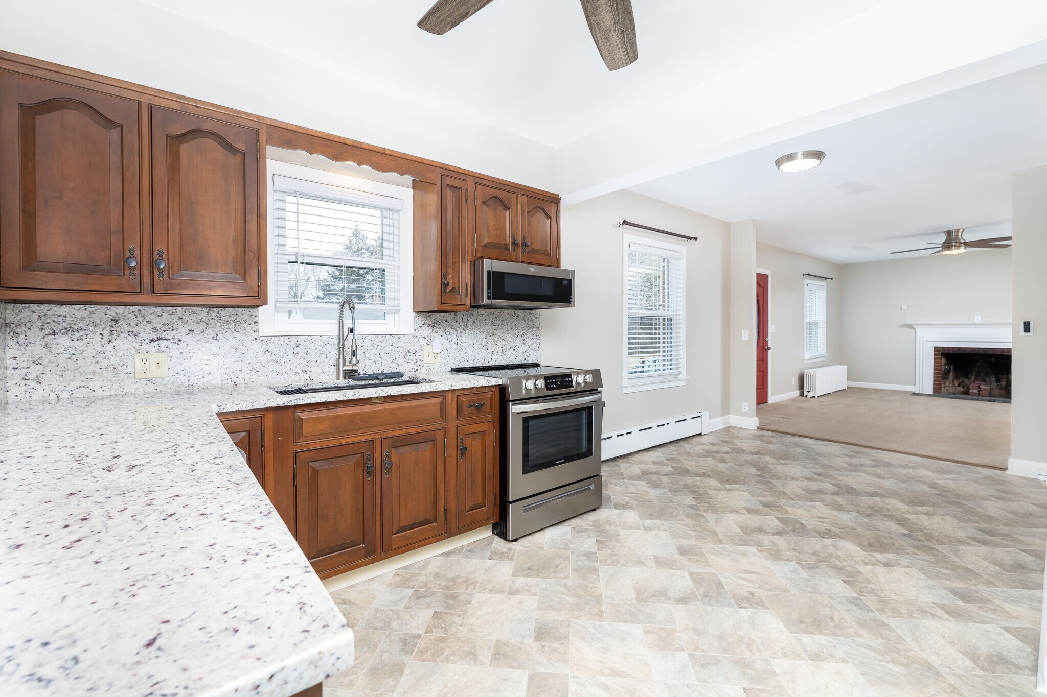 Building Photo - 192 Spring St