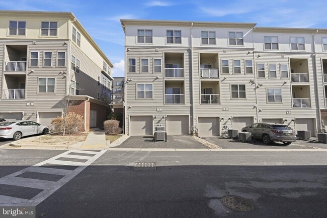 Building Photo - 637 Diamondback Dr