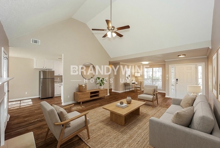 Building Photo - 165 White Oak Wy