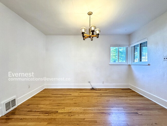 Building Photo - 4886 Osceola St