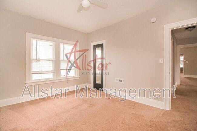 Building Photo - 1550 Glenmont Rd