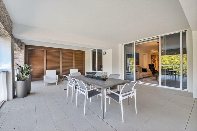 Building Photo - 200 SE Mizner Blvd