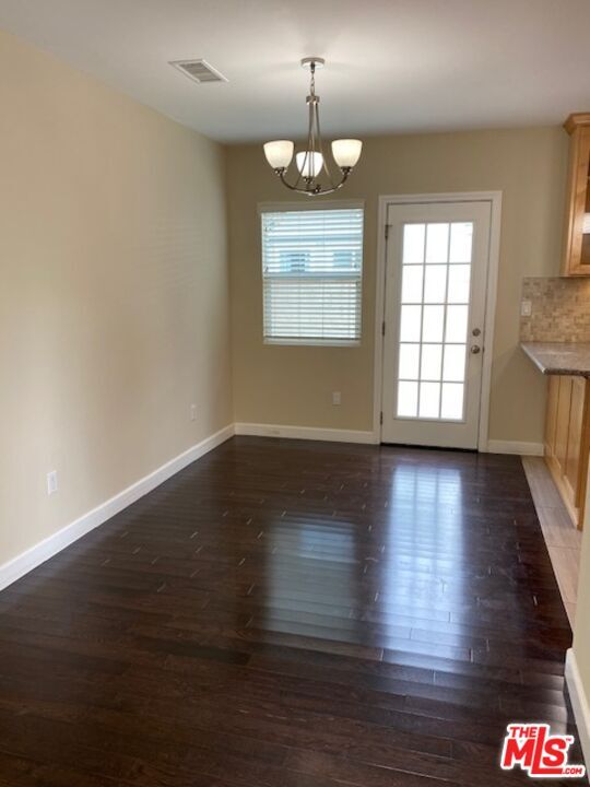 Building Photo - 10937 Fairbanks Way