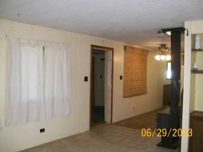 Building Photo - 27901 Norris Rd