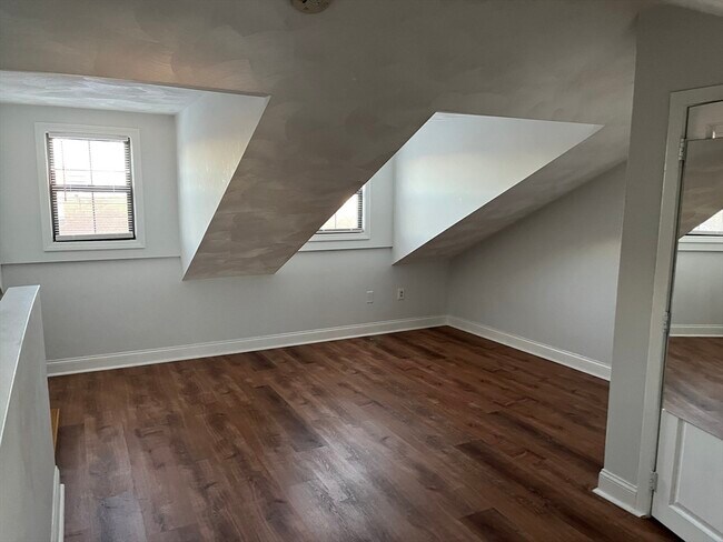 Building Photo - 6 Alvah Kittredge Park