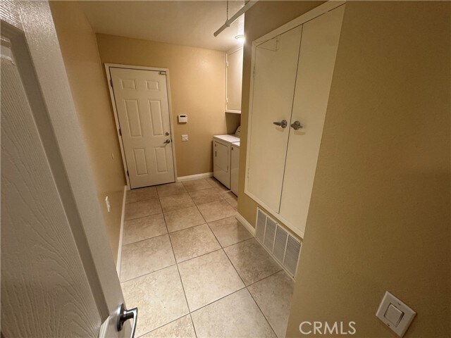 Building Photo - 5260 Duenas