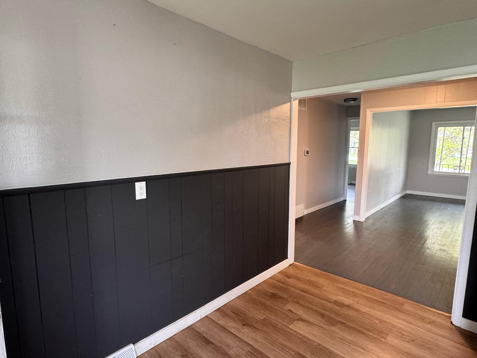 Building Photo - 2805 NE 56th Ter