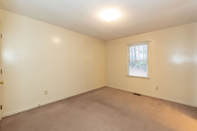 Building Photo - Kittrell Duplex 2