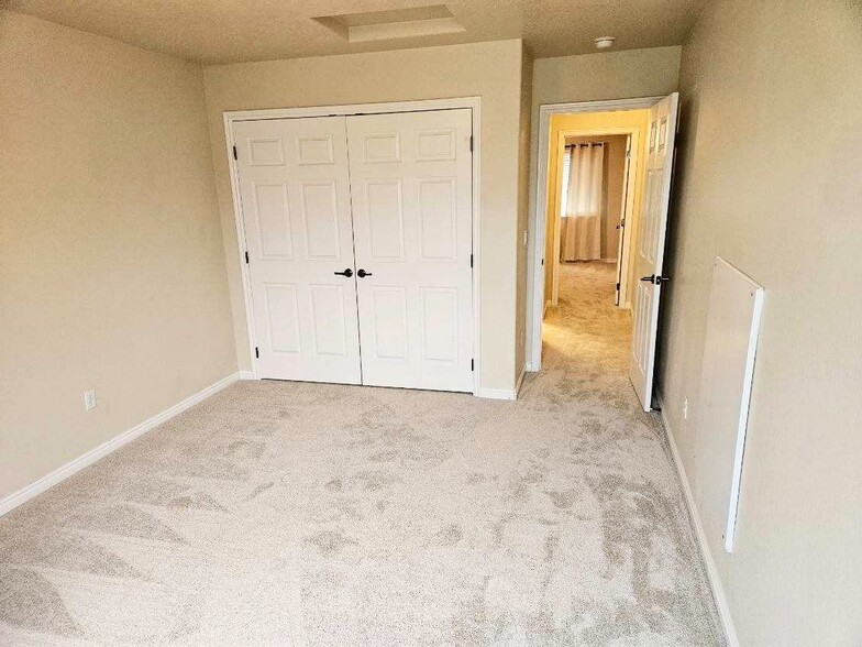 Building Photo - 21 Mangum Cir
