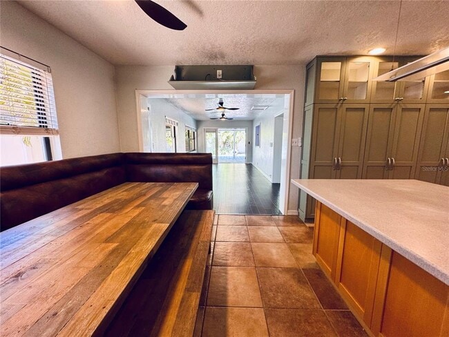 Building Photo - 4501 Elaine Pl