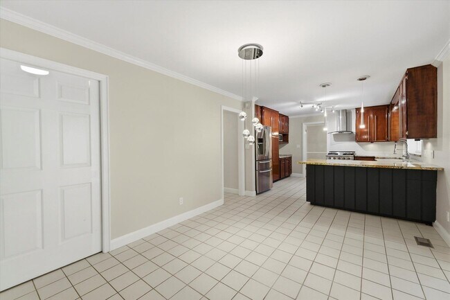 Building Photo - 602 Middlebrooks Cir