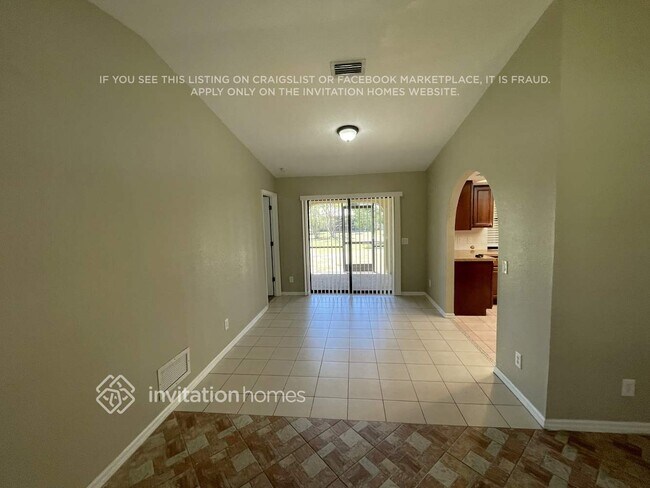 Building Photo - 1475 Paxton Terrace