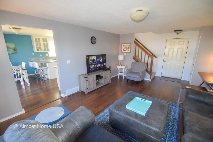 Furnished Living Room View 3 - 1028 Coppens Rd