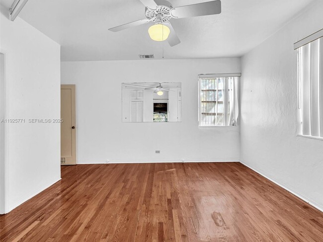 Building Photo - 2443 Meridian Ave