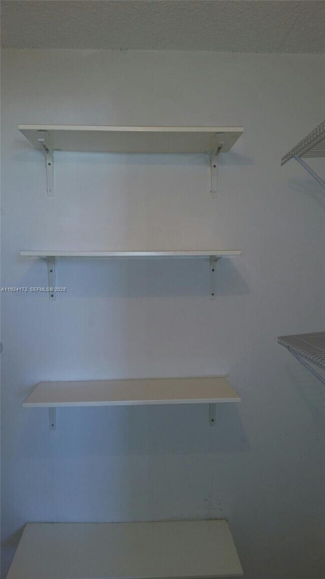 Building Photo - 4550 NW 9th St