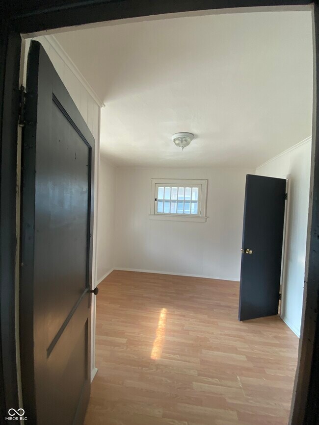 Building Photo - 1351 S Belmont Ave