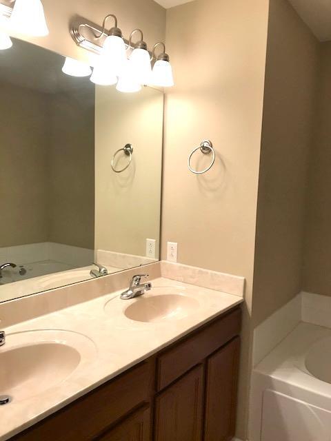 Building Photo - 1050 Notting Hill Ct