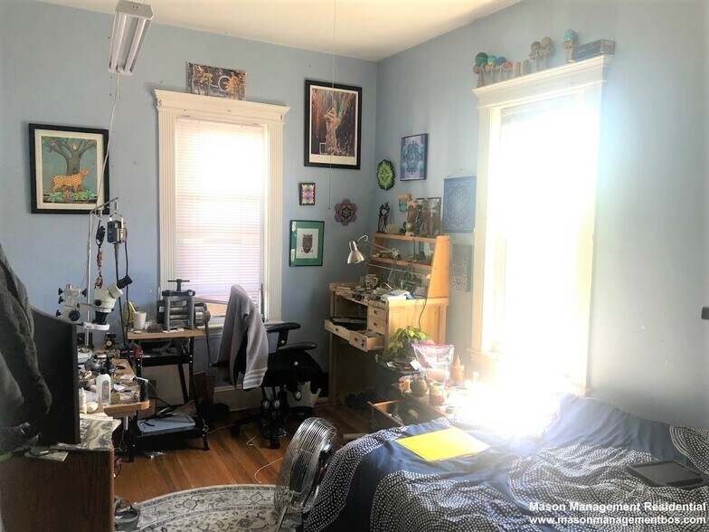 Apt 3 - 19 Arden St