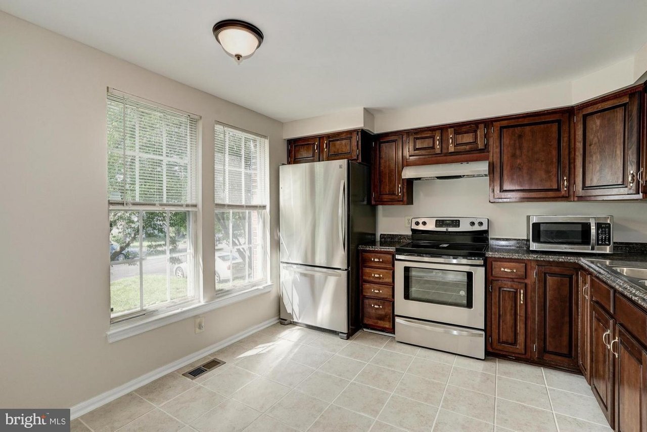 Building Photo - 16934 Monmouth Ct