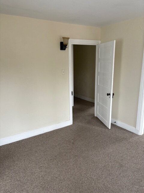 Building Photo - "Charming 4-Bedroom Home on Linglestown Rd – Your Harrisburg Haven Awaits!"