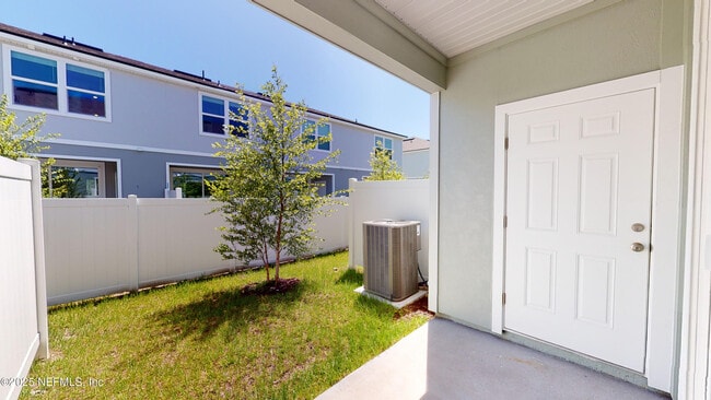 Building Photo - 11048 Baymeadows Rd