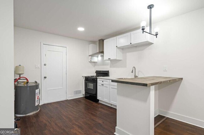 Building Photo - 1437 Vesta Ave
