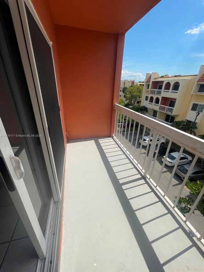 Building Photo - 7865 Camino Real