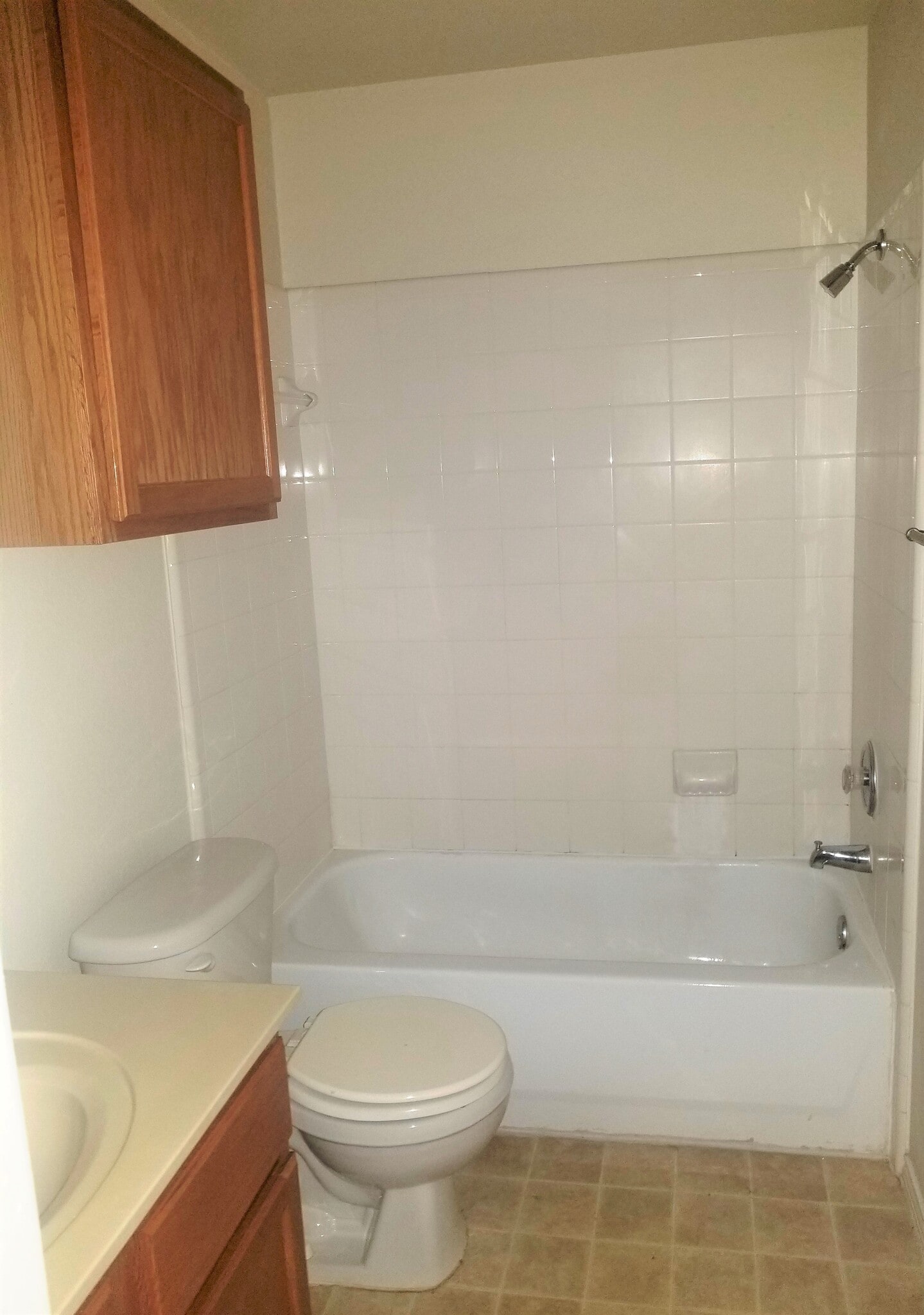 Building Photo - 313 Creek St