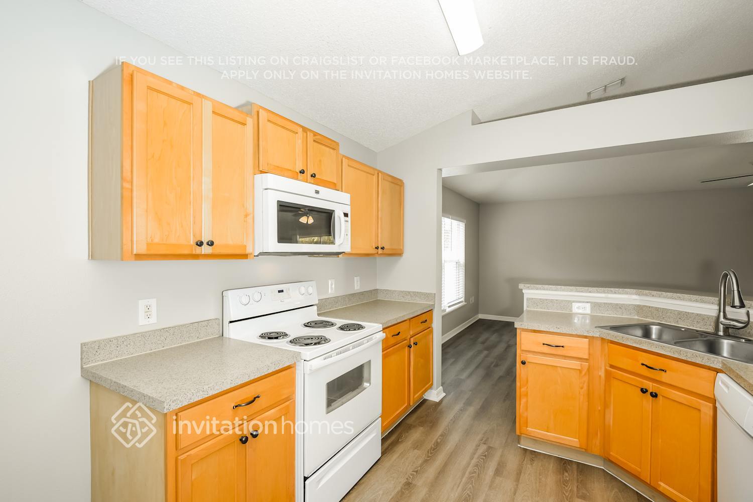 Building Photo - 3013 Elbib Dr