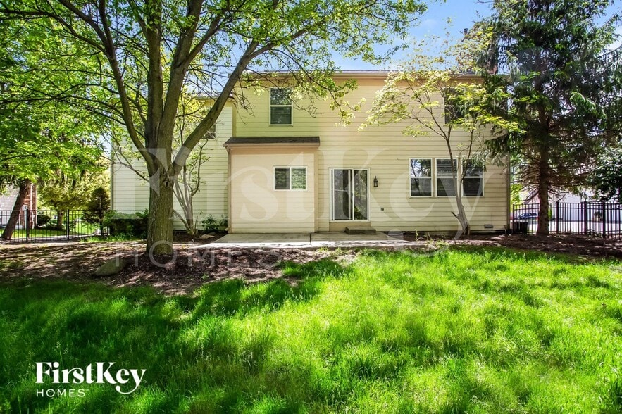 Building Photo - 8258 Morel Dr