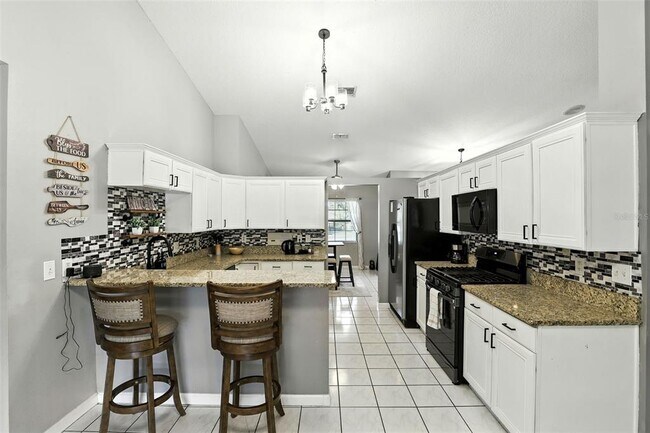 Building Photo - 7708 Eden Park Rd