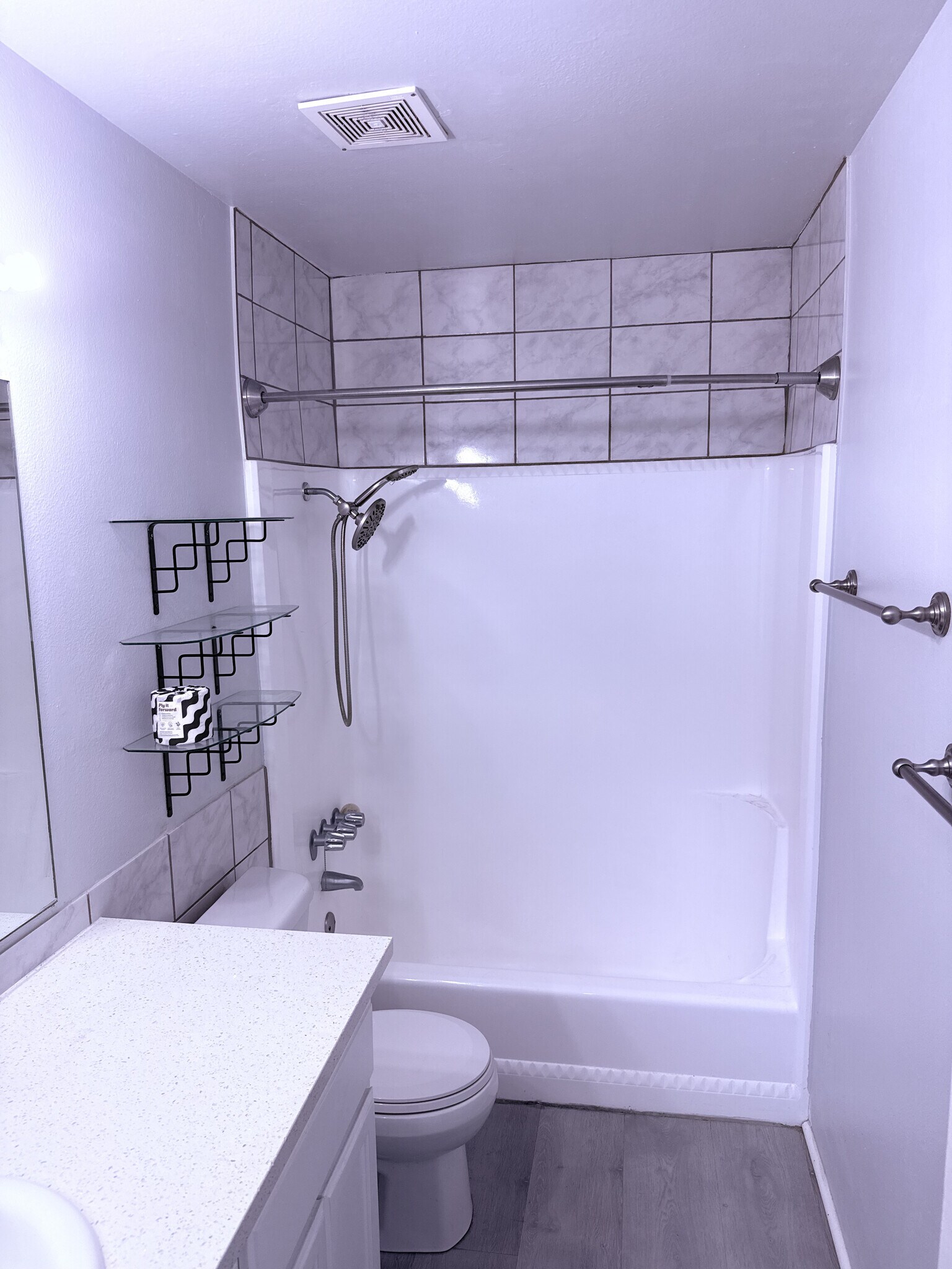 Bathroom - 4700 Clair Del Ave