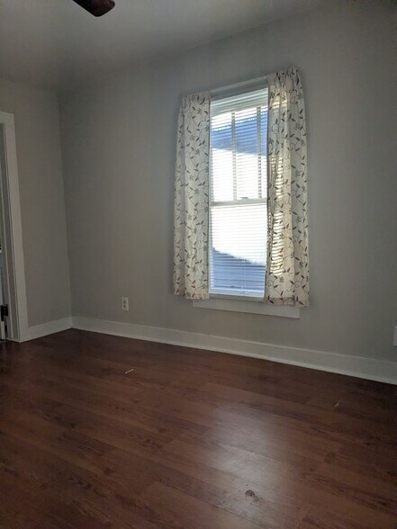Building Photo - 816 Rison Ave NE