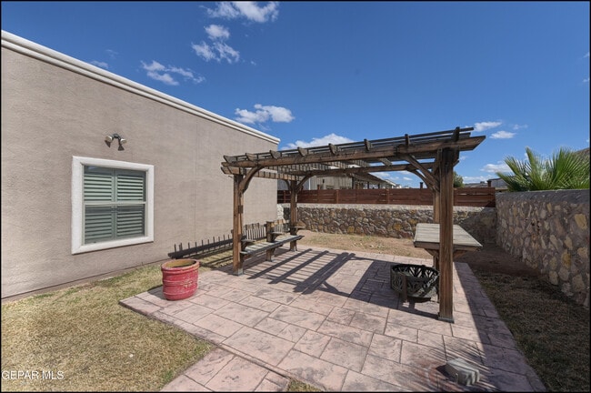 Building Photo - 14840 Ted Banks Ave