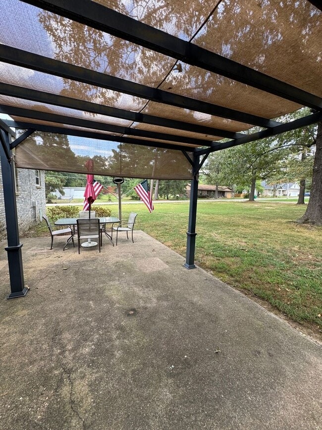 Building Photo - 2806 Hurricane Lake Rd