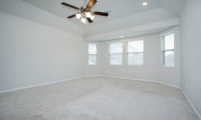 Building Photo - 31611 Lyle Mnr Dr