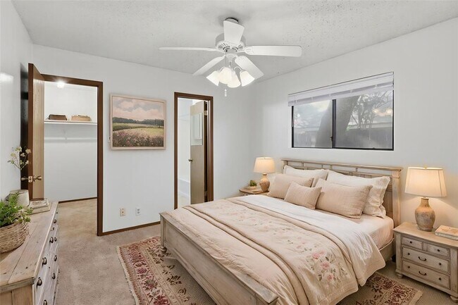 Building Photo - 12416 Deer Falls Dr