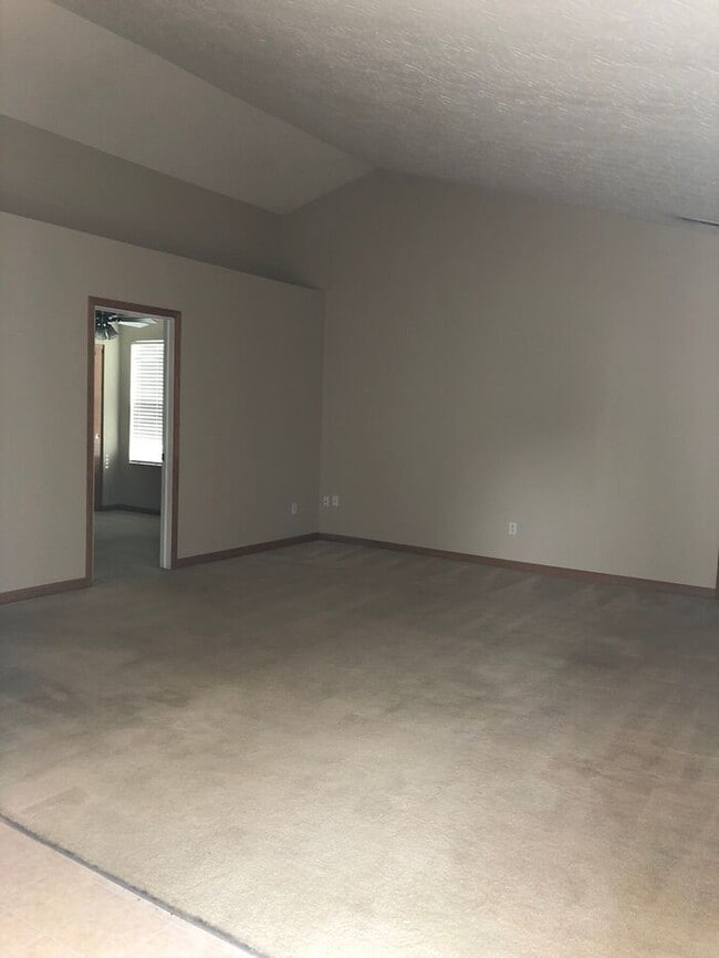 Building Photo - Beautiful 3 beds 2 baths in Loveland