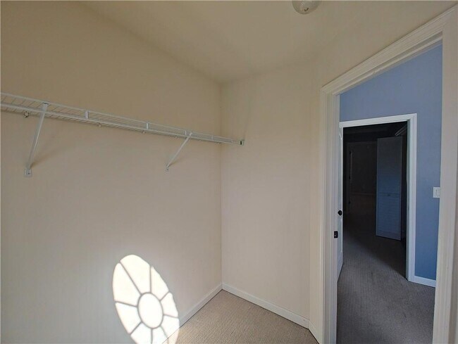 Building Photo - 1959 Appaloosa Mill Cir NE